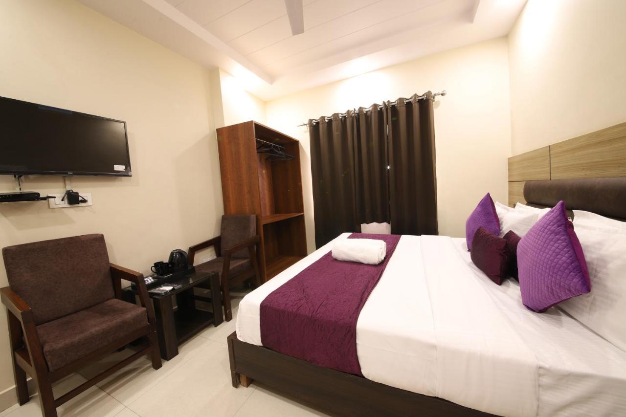 Perfect Stayz Dwarkesh - Hotel Near Haridwar Railway Station Dış mekan fotoğraf